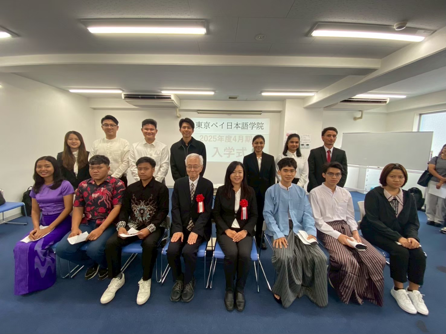 LINE_ALBUM_入学式2025.5.16_250724_1.jpg (273 KB)